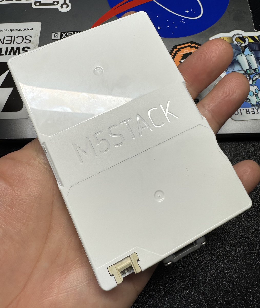 M5Stack's tweet image. PaperColor molding arrived