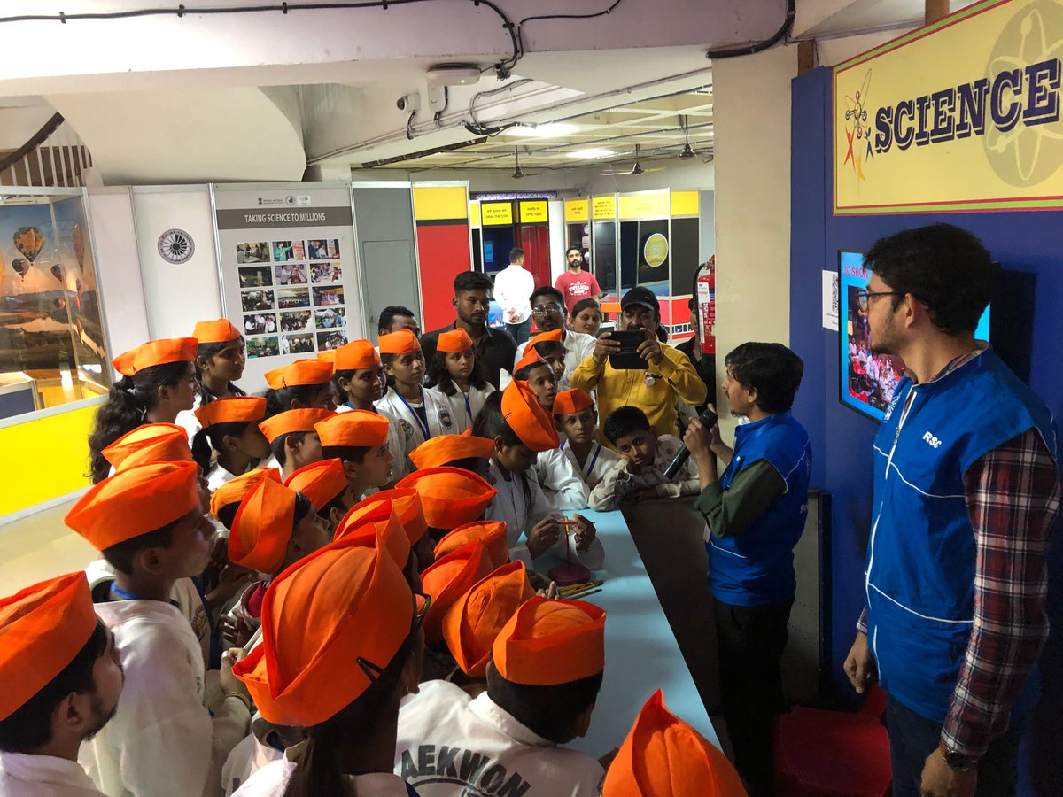 RamanCentre's tweet image. From curiosity to discovery — that’s the journey of science! 🌟
Visitors at Raman Science Centre &amp;amp; Planetarium witnessed live demonstrations that made complex scientific ideas simple, exciting, and unforgettable!

#ExploreScience #PublicDemo #RamanScienceCentre #STEMLearning