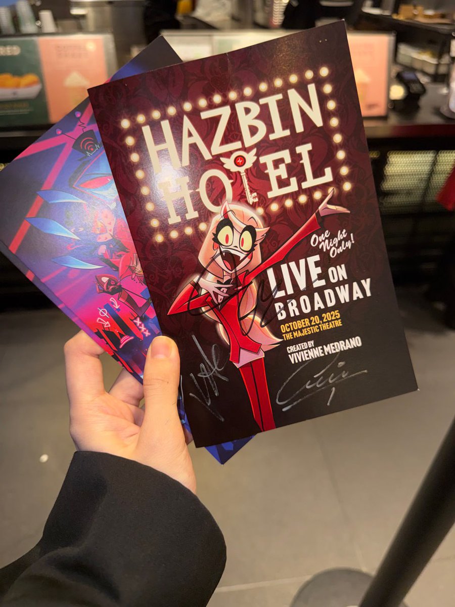 Grace_Kim1's tweet photo. 💖 Encounter love and music on Broadway. Experience the magic of the story firsthand with this immersive performance of "The Phantom of the Opera." https://t.co/mUILvaJ2iz