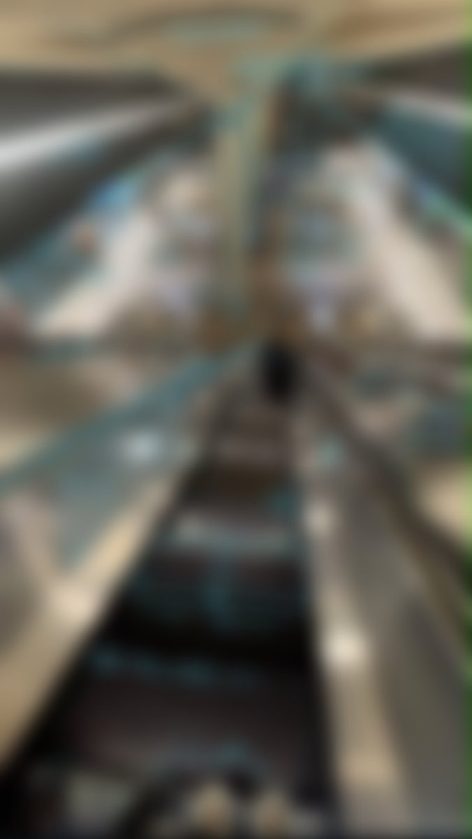 iamjohnaldrin's tweet photo. How we people see the world when we remove our eyeglasses https://t.co/w69yEXLGVr