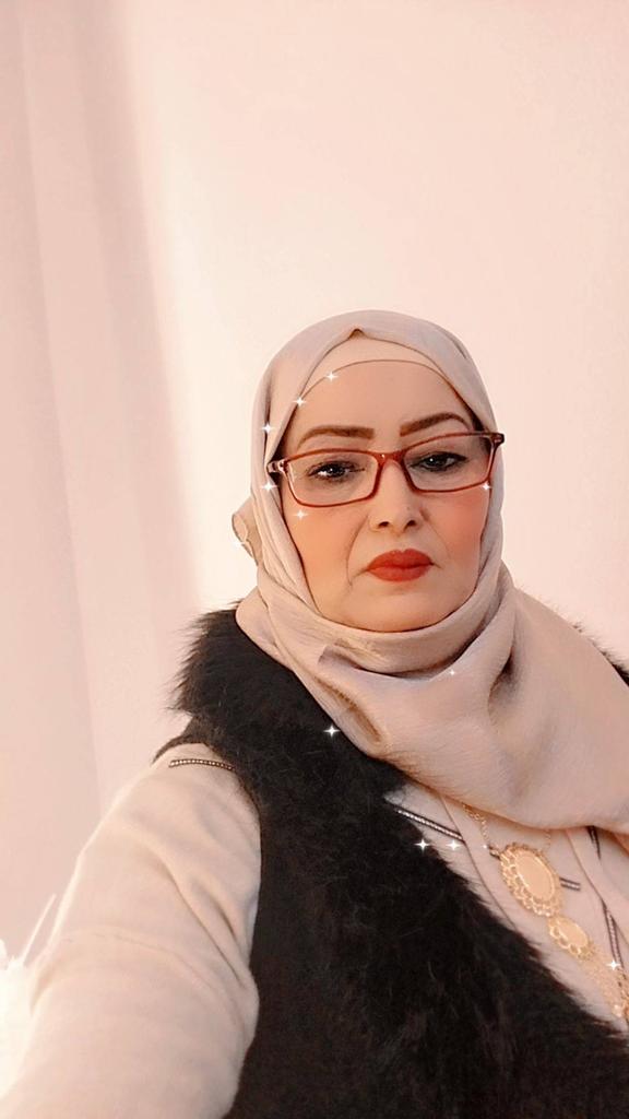 مطلوب رجل كبير في العمر من ٣٠ الى ٧٠ انا ارمله عمري ٥٣ عقيم مانجب ارغب بزواج بدون اطفال شكلي اصغر من عمري جميله جدا بدون شروط 
واتس 0549827354