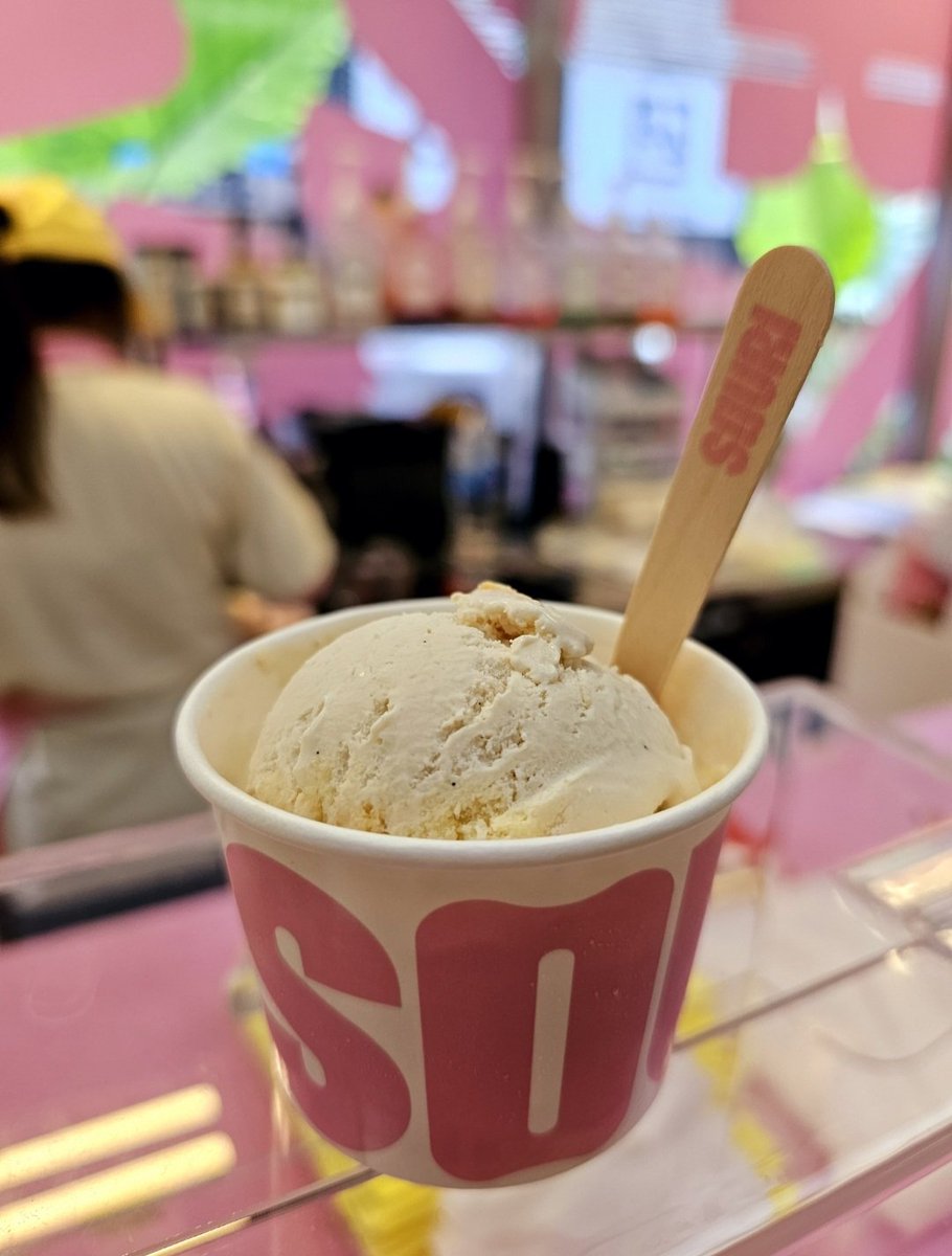 ammyamm_'s tweet photo. SOURI Mooncake รสโปรด ตุนไว้ก่อนจะหมด 😋 ไอติมไม่ได้กินนานอร่อยเหมือนเดิม 💖🍦
#SOURI #SOURIBKK
#SOURIMooncake
#winmetawin️ https://t.co/8E4iKLdw9Q