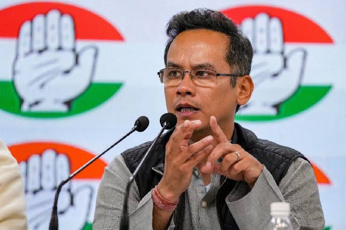 जुबिन गर्ग की मौत के आरोपी को बचाने की कोशिश चल रही है क्योंकि वह हिमांता बिस्वा शर्मा का मित्र है 

- गौरव गोगोई