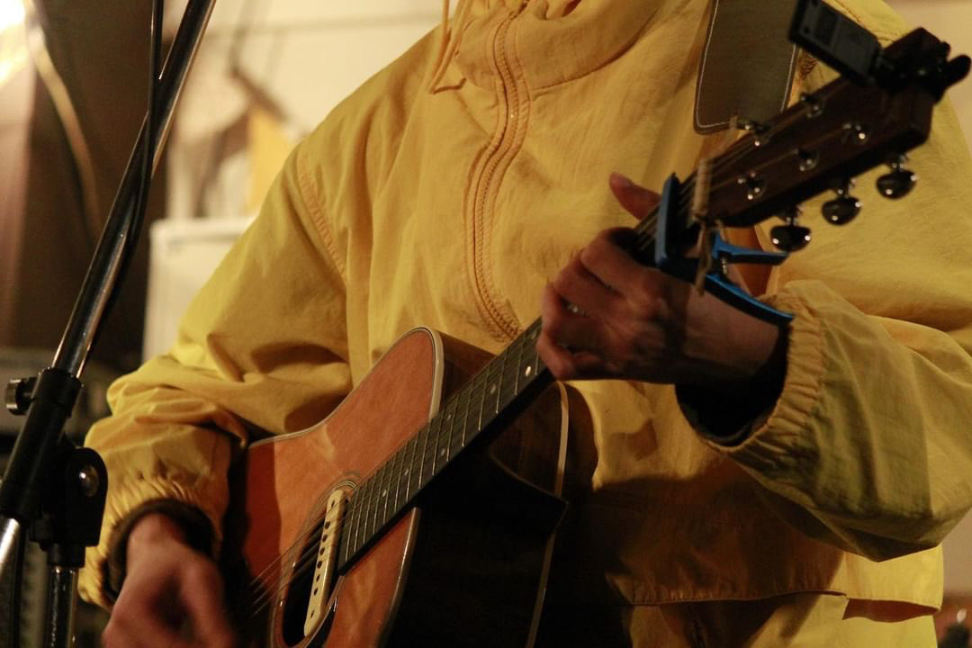 fs_compose's tweet image. 今日は千葉サンストで20時50分〜弾き語り！
配信チケット！
premier.twitcasting.tv/sound_sakura