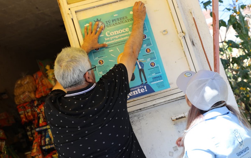 NewsGto's tweet image. Llevan financiamiento directo a los guanajuatenses
masgto.com.mx/llevan-financi…
#TuPuedesGuanajuato #TocandoPuertas #Programa #Financiamiento #Emprendedores #Apoyo #GobiernodelaGente #VisitaGuanajuato #ViajaaGuanajuato #NegociosenGuanajuato