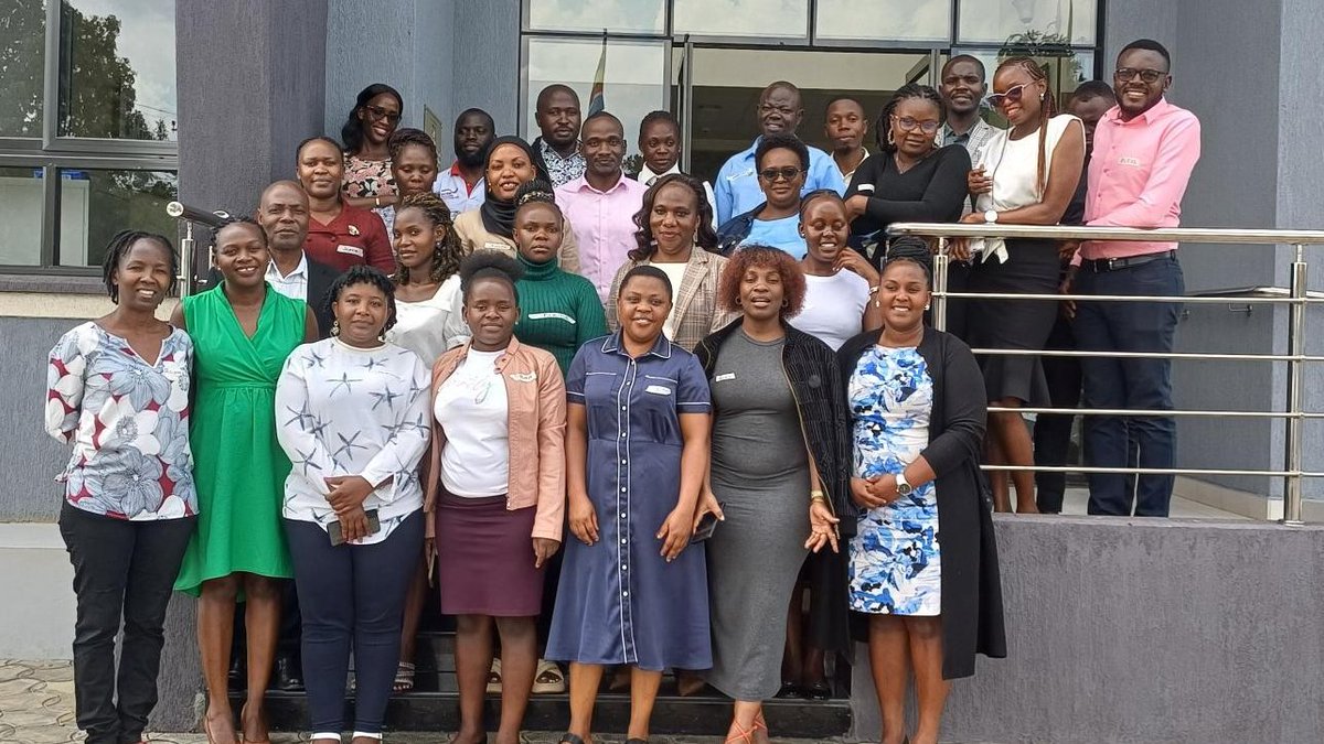GCSP_Uganda's tweet image. 💼 Strengthening financial foundations!
Over 20 participants from 10 #CSOs in Mbarara are enhancing their financial management skills with guidance from @GCSP_Uganda 🇩🇪🇪🇺 Financial & Administrative Specialists.
Empowered teams, stronger organisations.💪