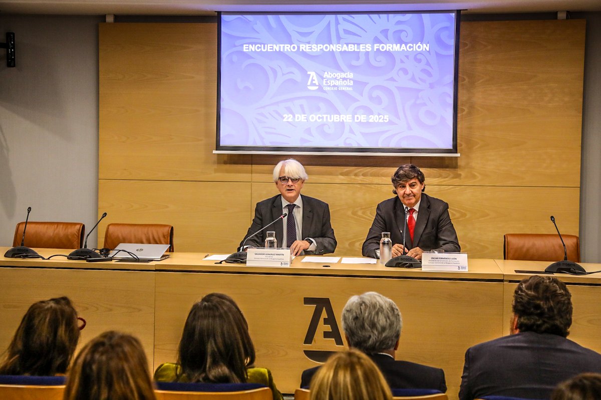 Más de 42.000 abogados y abogadas han asistido este año a los cursos organizados por la Abogacía.
Una cifra que refleja el compromiso del colectivo con la actualización y la especialización, y de la Abogacía Española con una formación de calidad al servicio de la ciudadanía. ⚖️📚