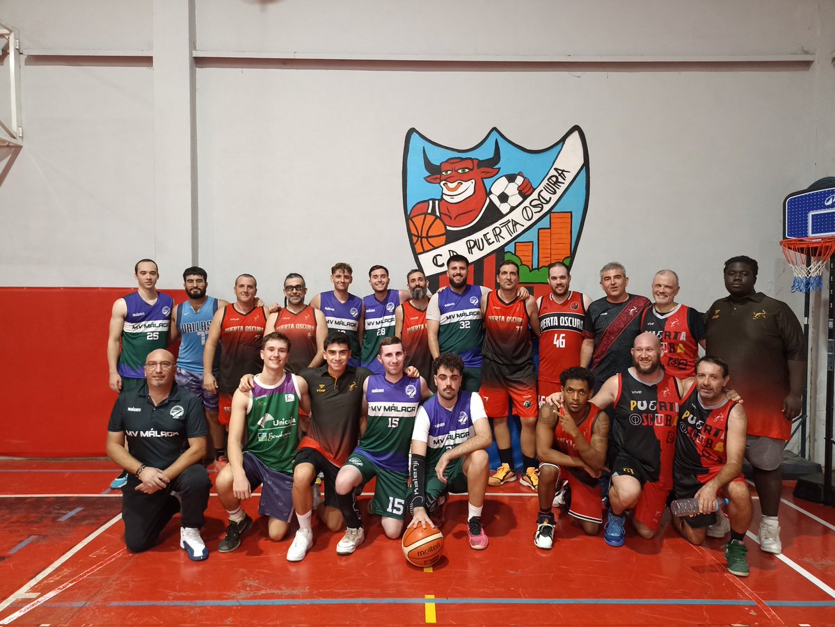 Amistoso de preparación 🆚 nuestros amigos de MV gracias por venir🫂

Hay que trabajar duro y estos tíos pueden hacerlo💪🏿🖤❤️ <a href="/CDJPuertaOscura/">CD Puerta Oscura</a>