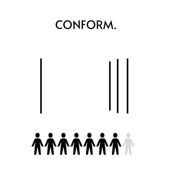 NorAlthumiri's tweet photo. في علم النفس الاجتماعي، تُعد نظرية الامتثال الجماعي (Conformity Theory) التي طرحها Solomon Asch عام 1951 من أبرز النظريات التي تفسّر سلوك الإنسان داخل المجموعات.

تقول النظرية إن الفرد قد يغيّر رأيه أو سلوكه ليتوافق مع رأي المجموعة، حتى عندما يعلم أن ما تراه المجموعة غير صحيح.

أجرى Asch تجربة شهيرة عرض فيها خطوط بأطوال مختلفة على مجموعة من الأشخاص، وطلب منهم تحديد الخط المماثل للطول المعروض.

كانت الإجابة الصحيحة واضحة، لكن عندما تعمّد بقية المشاركين إعطاء إجابة خاطئة، وافق معظم الأفراد على الإجابة الخاطئة لمجرد عدم رغبتهم في الاختلاف عن المجموعة.

في بيئة العمل، يظهر هذا السلوك في الاجتماعات أو فرق المشاريع، حين يوافق بعض الأفراد على قرارات أو أفكار لا يؤمنون بها لتجنّب الصدام أو العزلة.

وفي العلاقات الاجتماعية، يحدث حين يتبنى الشخص آراء أو سلوكيات لمجرد مجاراة محيطه أو الحفاظ على القبول الاجتماعي.

أما في المجتمع، فينعكس في تبنّي مواقف أو توجهات عامة دون تمحيص، فقط لأن “الجميع يفعل ذلك.”

من وجهة نظري 
الامتثال ليس ضعفا، بل استجابة فطرية لرغبة الإنسان في الانتماء. لكن الخطر يبدأ عندما تصبح الرغبة في القبول أقوى من الرغبة في الحقيقة.

ومن تجربة حقيقة، القادة والفرق الناجحة لا تُكافئ الاتفاق الدائم، بل تشجع على الاختلاف الآمن — لأن التنوّع في الرأي لا يهدد الانسجام، بل يحميه من التكرار والعمى الجماعي.