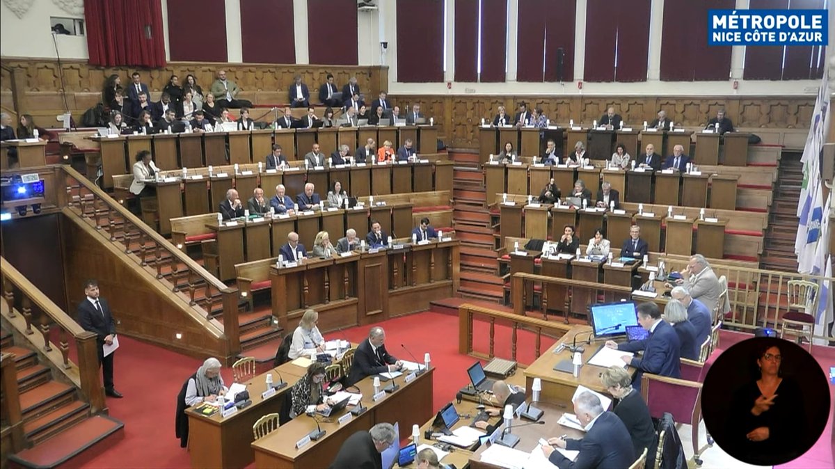 Ce matin, le Conseil Métropolitain examinait le rapport d’orientations budgétaires 2026.

Dans un contexte national et international marqué par le doute et l'incertitude, notre Métropole confirme malgré tout une trajectoire financière solide, responsable et ambitieuse avec :

✅