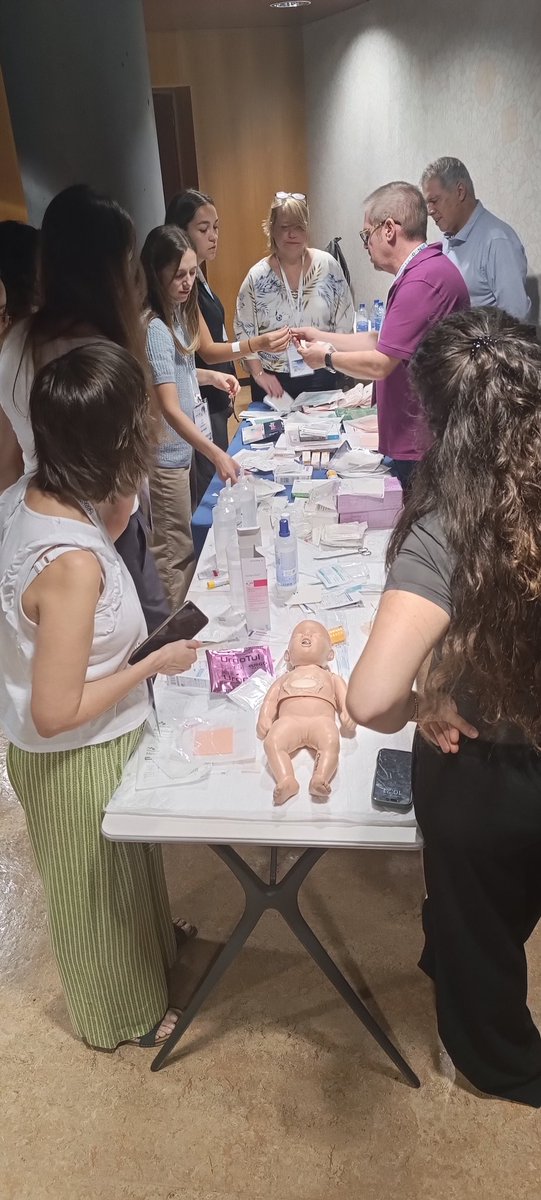 Enfermería Neonatal tweet media