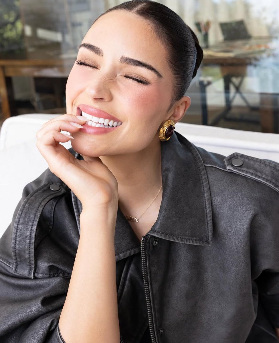 Happy hump day, you bloody gorgeous lot! 💋