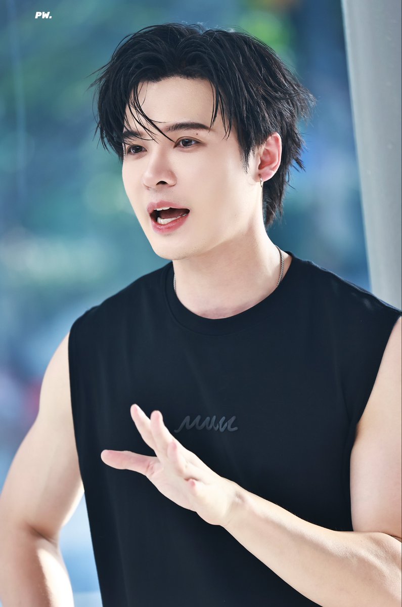 Pwpwdy's tweet photo. 🫣

SUPER JEANS WEEK X BILLY
#RobinsonSuperJeansWeekxBilly 
#bbil1ypn @bbil1ypn https://t.co/JQJXpixK7p