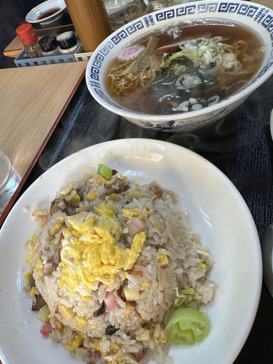timeseki's tweet image. ラヴィット。
チャーハン大捜査線。
第一部 完。