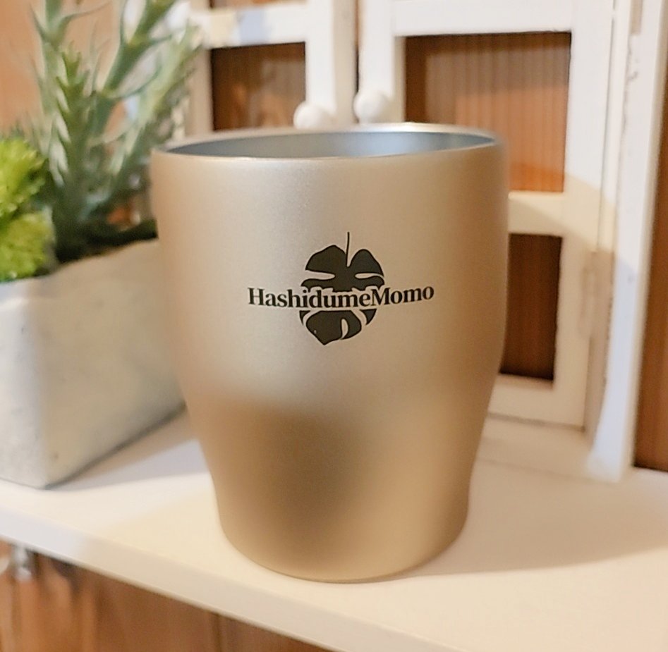 缶バッジ完売しました´ `*
ありがとうございます！

入庫予定なので
これから検討される方は
27日以降に覗いてみてください´ `
↓↓
fanicon.net/web/shops/2439…

おかげさまで夏に発売した
キーホルダー
タンブラーも完売しました´ `

沢山使ってくれて嬉しいです！