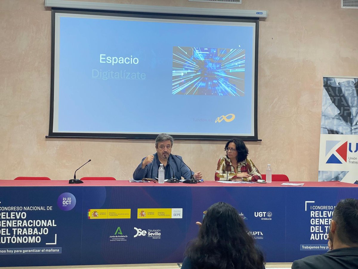 🔵Antonio de Luis, Director Gerente de @fundae_es continúa con su ponencia "Formación para el empleo. Elemento fundamental para un Relevo cualificado"
<a href="/EDUARDOABADSABA/">Presidente UPTA España</a>