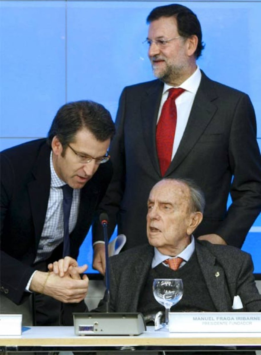 manuelfcomendez's tweet image. Fálase pouquísimo da trama de corrupción e dopaxe financeira do PP galego, demostrada e ratificada, entre finais dos anos oitenta do século pasado e finais da primeira década deste.
20 anos de financiamento ilegal, en negro e sobresoldos.
Con Fraga, Rajoi e Feijóo.