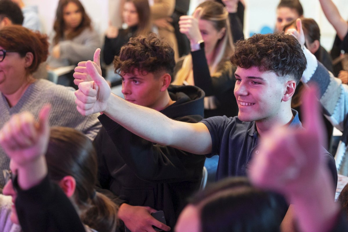 Emil Boc tweet media