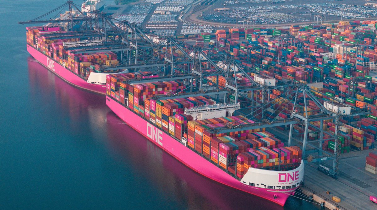 メキシコ・ラサロ・カルデナス港

ONE SPHEREとONE SPIRITが並んで停泊
静けさの中の存在感

Thanks to IG:@/rmleric