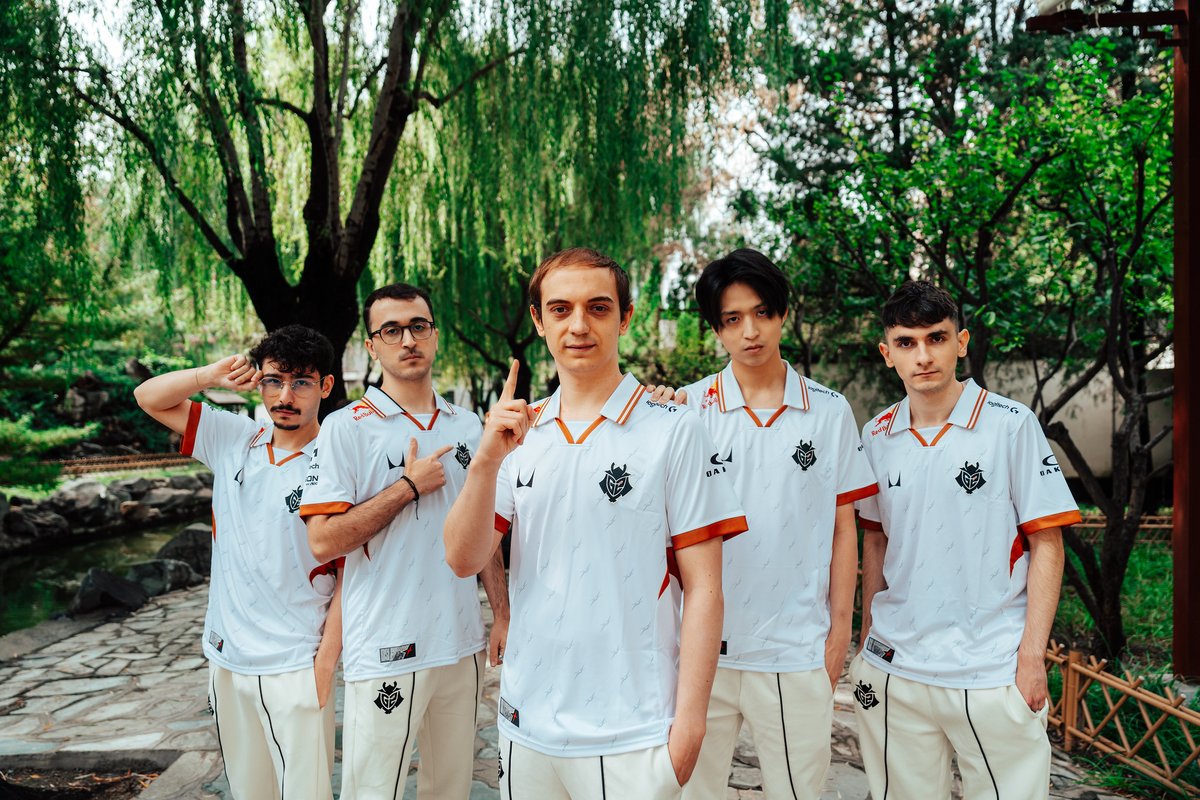 League of Legends ES tweet media