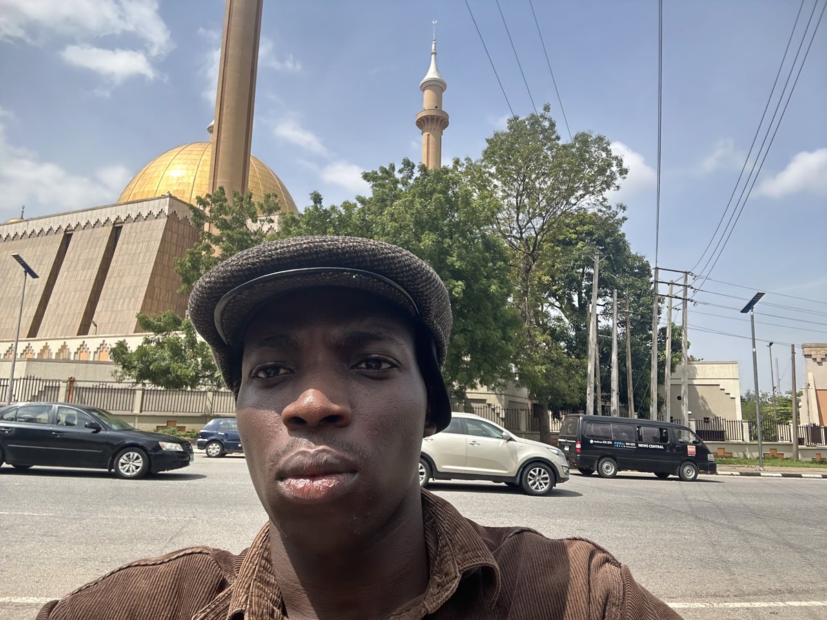 abassosalam's tweet image. I was in Abuja on Monday for #FreeNnamdiKanu protest. 

But I couldn’t access the barricades throughout because the Central Area was full of police, intimidating people including those going about their normal day.