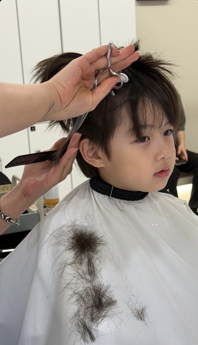 oceanarayi's tweet photo. Akhirnya anak Papa ini mau potram :') https://t.co/PL6VMgerdR