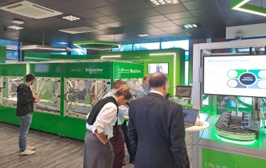 In partnership with Nottingham University Hospitals NHS Trust, Schneider Electric hosted an event to explore the future of energy infrastructure and digital transformation for the healthcare sector. Read more about this here 👉 lnkd.in/e7j3mQ2y
#EnergyManagement