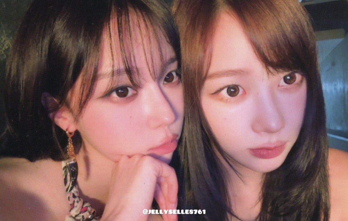 this photocard is the literal definition of face card