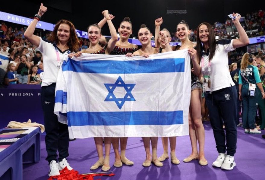 🇮🇩🇮🇱🏴‍☠️ Indonésia proíbe oficialmente a entrada da equipe israelense de ginástica no país.

"Não lhes concederemos vistos por causa dos crimes de guerra em Gaza".
