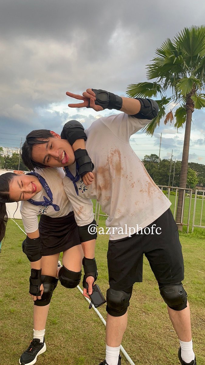 AzRalphOFC's tweet photo. Have you seen the teaser yet?

If not, go to Breeze Philippines Social Media Channels and watch it now!

Here’s a little dose of cuteness from Az and Ralph during the shoot. 

Don’t forget to retweet, like, and reply “AzRalph loves Breeze” one hundred times using the hashtag!

BREEZE MEETS AZRALPH
#BreezeLarOlympics