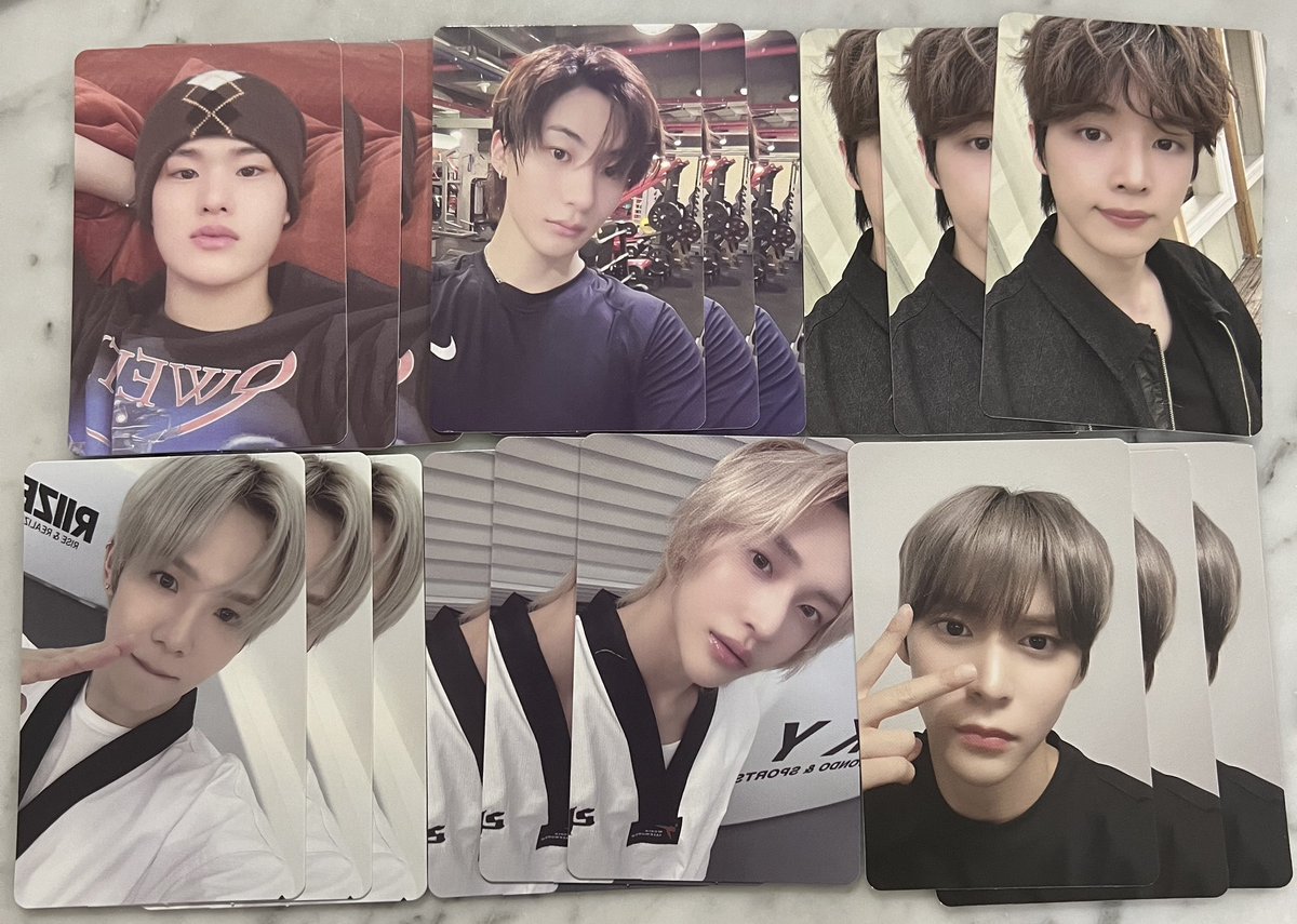 라이즈 riize riizing musickorea poca photocard 뮤직코리아 미공포 포카

은석 0.4
쇼타로 0.35
소희 0.4
앤톤 ❌
원빈 0.6
성찬 0.3

DM