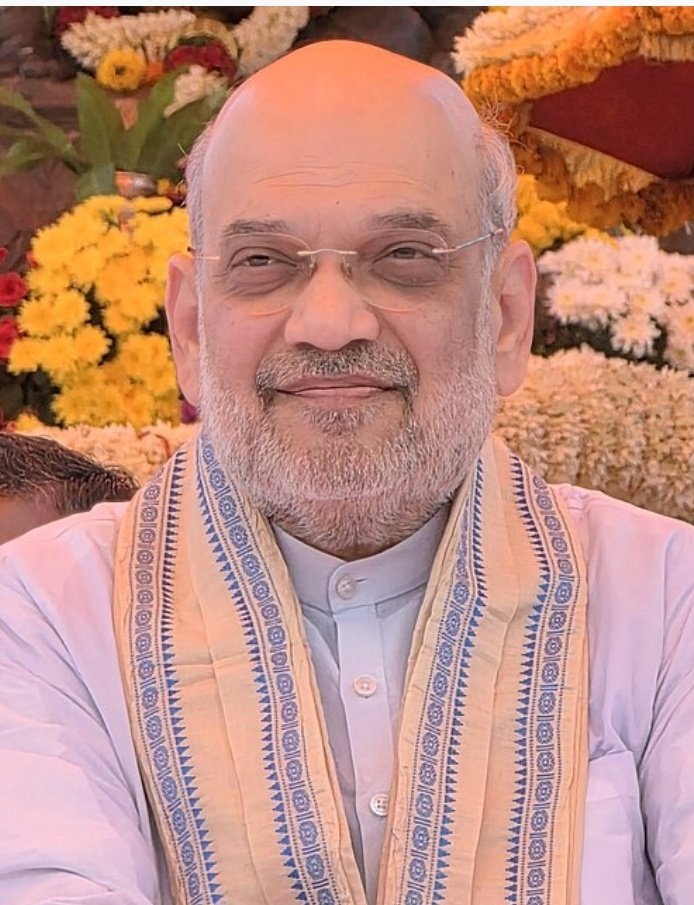 kcthirumaran's tweet photo. உலகத்தின் ஆகச்சிறந்த ஆளுமை, இந்தியாவின் இரும்பு மனிதர், என்று அழைக்கப்படும் பட்டேல் அவர்களுக்கு பின்பாக, வாழும் பட்டேலாக வாழ்ந்து கொண்டிருக்கும். உலக அரங்கில் இந்தியாவை தலைசிறந்த நாடாக மாற்ற வேண்டும் என்பதற்காக 24 மணி நேரமும், உழைத்துக் கொண்டிருக்கும் ,ஒப்பற்ற தேசப்பற்றாளர் உள்துறை அமைச்சர்  மாண்புமிகு, 
திரு. அமித்ஷா அவர்களுக்கு தென் இந்திய பார்வர்டு பிளாக் கட்சியின் சார்பாக பிறந்தநாள் வாழ்த்துக்கள் ,
கே சி திருமாறன் ஜி 
தென் இந்திய பார்வர்டு பிளாக் கட்சி நிறுவனத் தலைவர்.