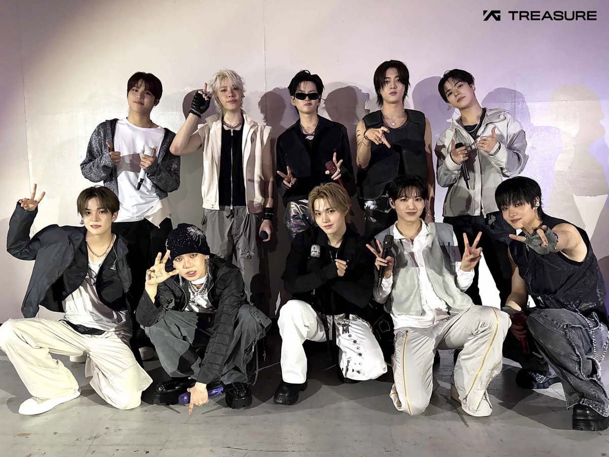 I vote #TREASURE for Fans’ Choice - Male Award #2025MAMAVOTE