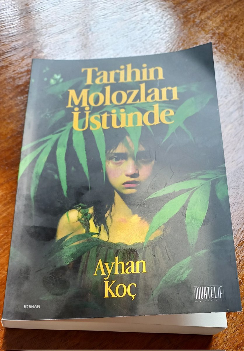 Cabir Özyıldız (@cabirozy) on Twitter photo Bir roman yazarı olaydım haset, kıskançlık ve gıpta ile okurdum bu kitabı. :)) Neyse ki roman yazarı değilim de hayranlık, merak ve heyecanla okuyup bitirdim. 
Kalemin daim olsun <a href="/manyakmurekkep/">Ayhan Koç</a> Bir roman yazarı olaydım haset, kıskançlık ve gıpta ile okurdum bu kitabı. :)) Neyse ki roman yazarı değilim de hayranlık, merak ve heyecanla okuyup bitirdim. 
Kalemin daim olsun <a href="/manyakmurekkep/">Ayhan Koç</a>