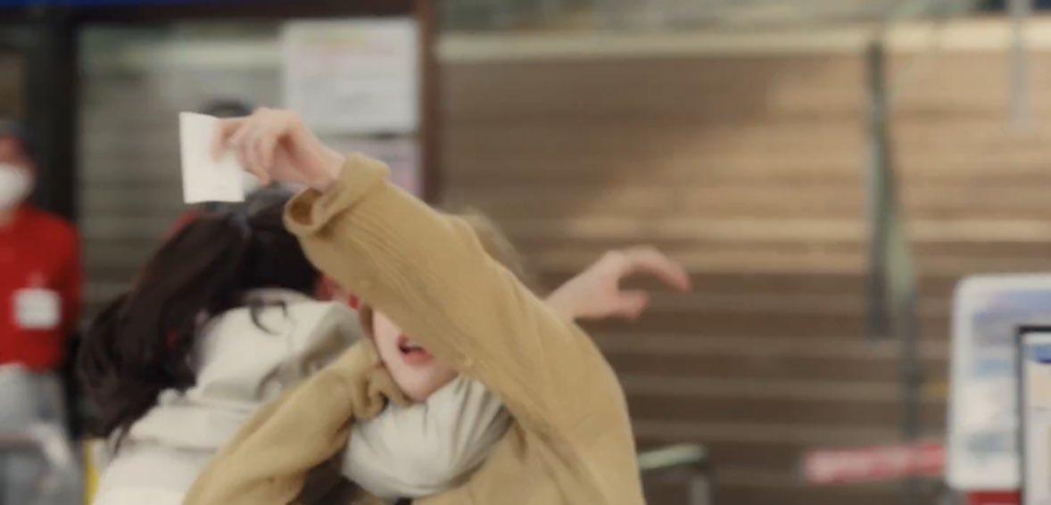 จะขายจนกว่าจะแมสสส

พรุ่งนี้ EP.4 แล้ววว มาดูว่าเจ๊ออกแบบจะแกล้งอะไรอาจารย์รินบ้างง 🤣🤣

#LoveDesignSeries #รับรักออกแบบ

ทุกวันพฤหัสบดี เวลา 22.30 น. ทาง #ช่อง3
และรับชม UNCUT VERSION ในเวลาเดียวกันได้ทาง #WETV เท่านั้น

#เก้าเจนเจนเก้า #KaoJaneJaneKao

รักกันแหละดูออก 😌