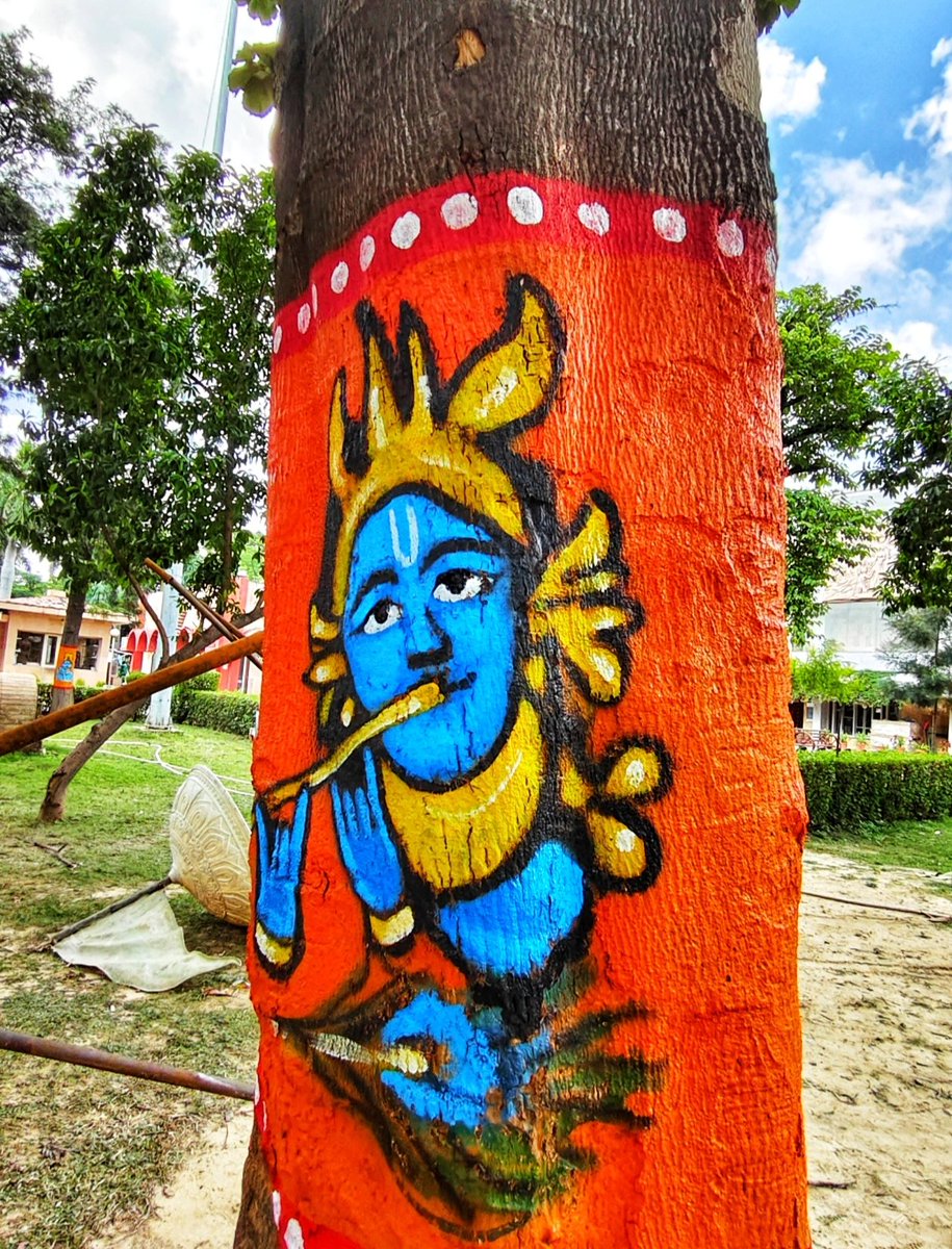 Saphhire_Fire's tweet image. कल्प तरुवर की छाया में 
कृष्ण बसते हैं 
हर सूक्ष्म कण 
हर माया में .....✍️

Happy Festival to all 🌟🪔

#गोवर्धनपूजा 
 #TreeArt @keeper_of_books