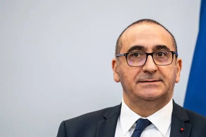 Le Jarl (@le_jarl) on Twitter photo Sur CNews, devant <a href="/SoMabrouk/">Mabrouk Sonia</a> Laurent Nuñez refuse de confirmer que la France vit une submersion migratoire (propos tenus par <a href="/BrunoRetailleau/">Bruno Retailleau</a>). Il ne veut « blesser personne »….
Toute son interview est lunaire !! Vraiment…. Sur CNews, devant <a href="/SoMabrouk/">Mabrouk Sonia</a> Laurent Nuñez refuse de confirmer que la France vit une submersion migratoire (propos tenus par <a href="/BrunoRetailleau/">Bruno Retailleau</a>). Il ne veut « blesser personne »….
Toute son interview est lunaire !! Vraiment….