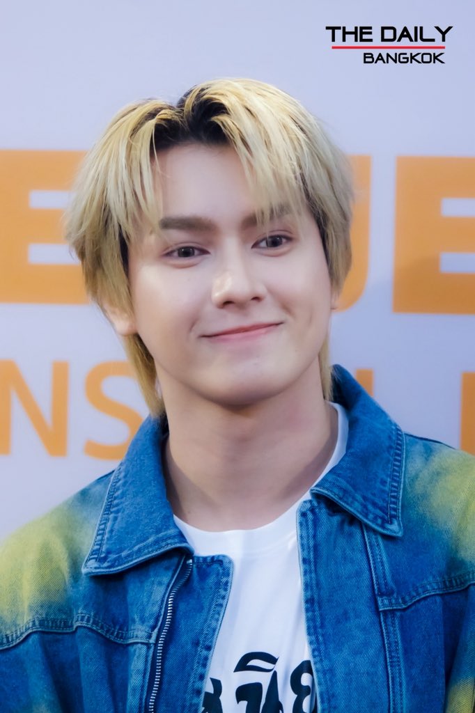 thedailybkk's tweet photo. หนุ่ม “สมาร์ท ชิษณุพงศ์ ” ในงาน ROBINSON SUPER JEANS WEEK 2025 ร่วมสร้างปรากฏการณ์ทุกวันคือวันยีนส์ “Jeans All Day, Every Day ”

#RobinsonSuperJeansWeek2025 #RobinsonSuperJeansWeek #RobinsonDepartmentstore
#smartcsnp https://t.co/8GwBW58izs