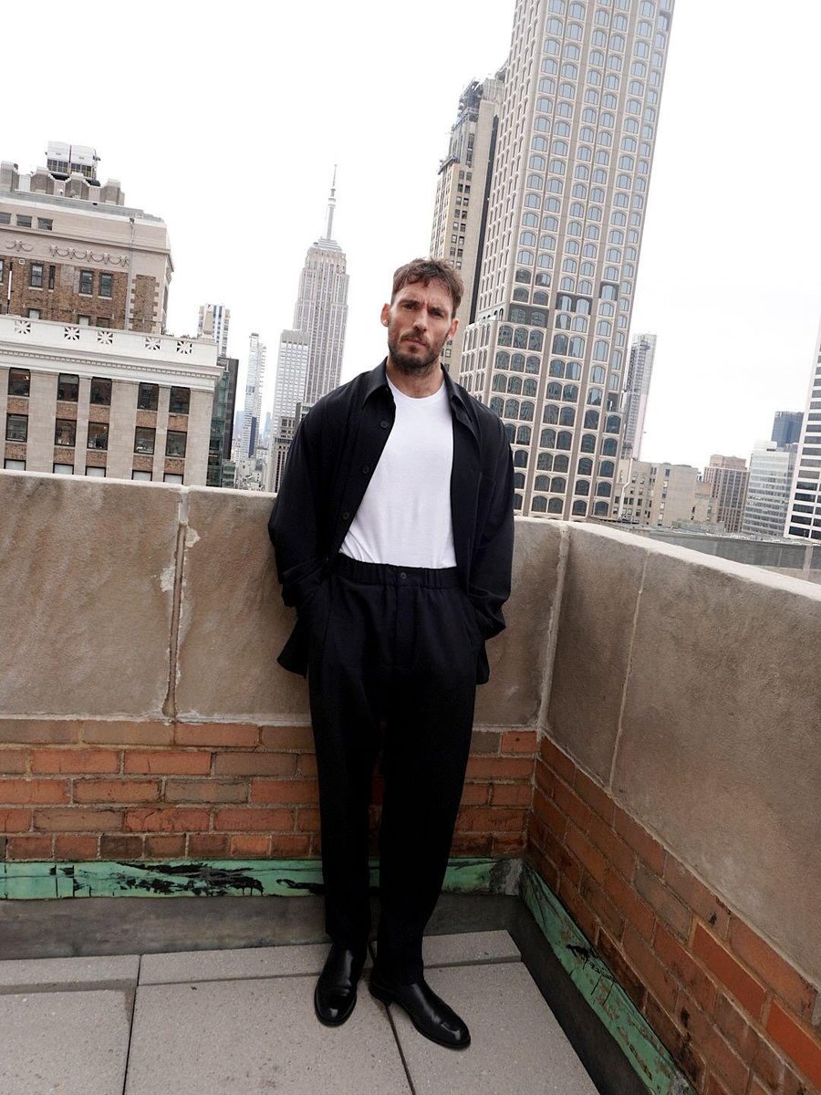 SamClaflinFans's tweet photo. Sam was in New York promoting "Lazurus", which drops at MIDNIGHT!!! It's on Amazon Prime- make sure you check it out! (Photo from SJ Communication's Instagram) ❤️ https://t.co/rfuSoKYa6B