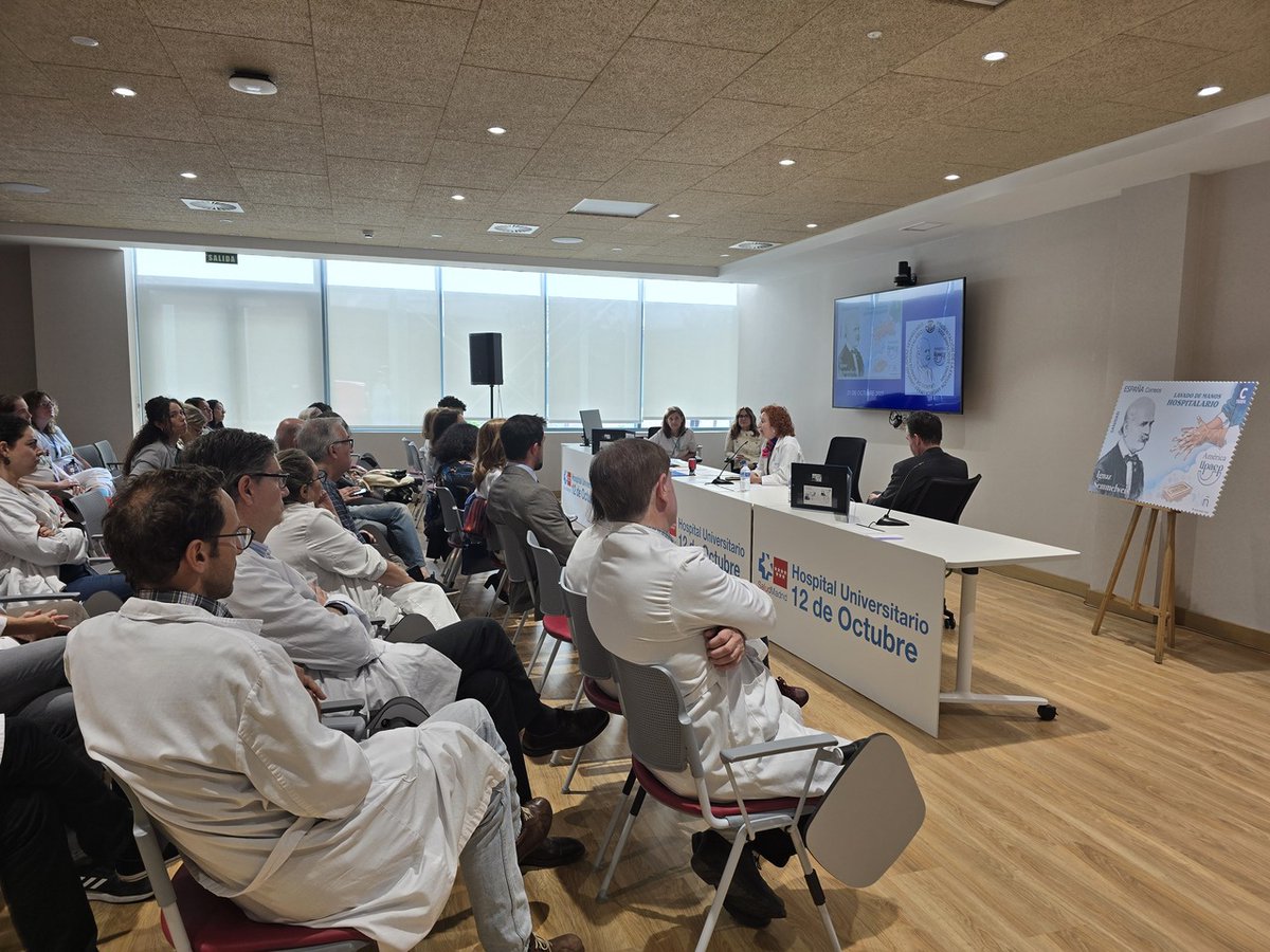 🏥 El #Hospital12deOctubre acoge la presentación del sello Lavado de manos hospitalario, que <a href="/Correos/">Correos</a> dedica al médico húngaro Ignaz Semmelweis.

🖐  Descubrió esta práctica para prevenir infecciones. 

👉 La higiene de manos en el 12, cultura de calidad y seguridad.

#somosdel12