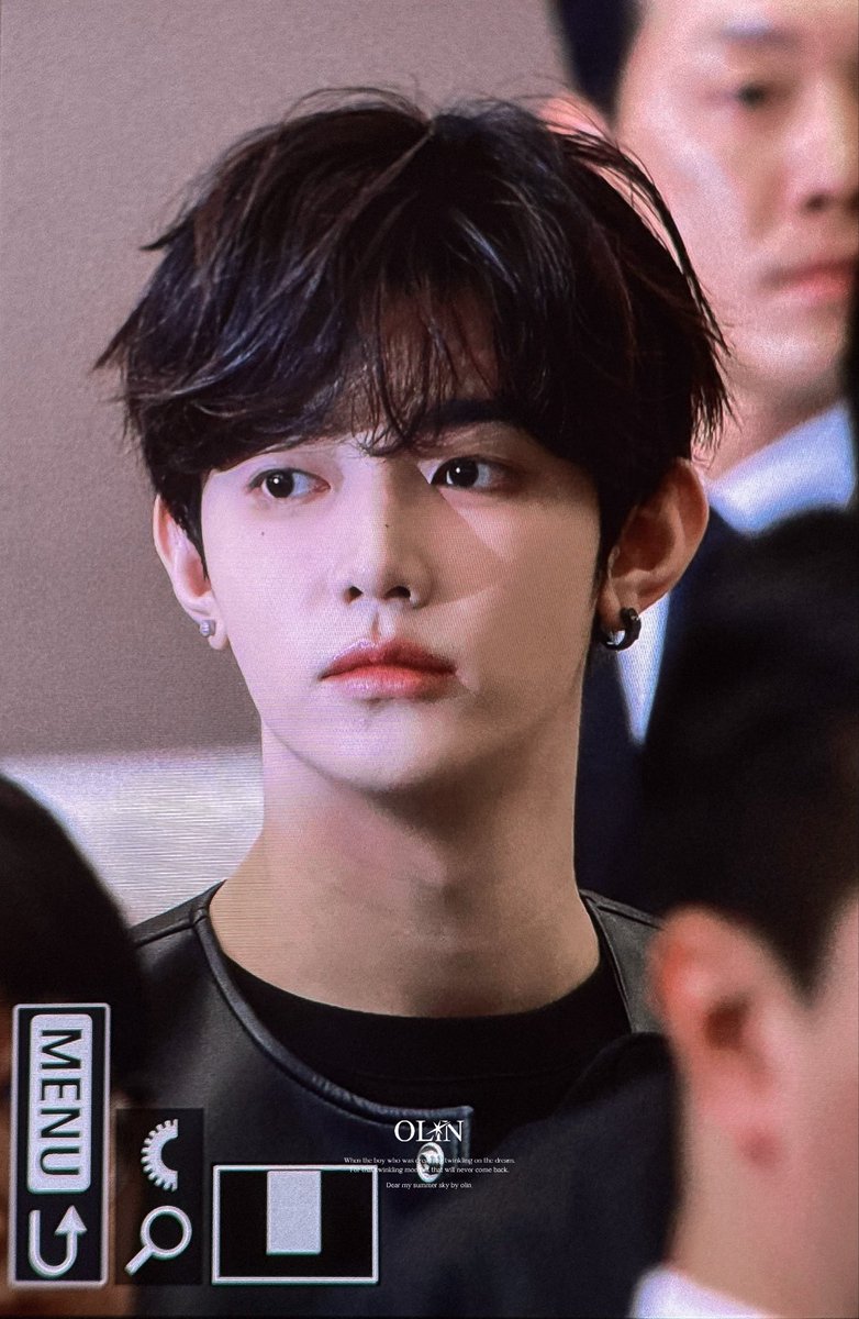 𝐎𝐋𝐈𝐍 tweet media