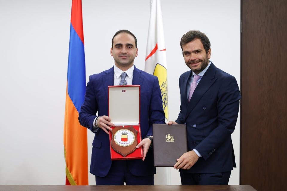 armenpress's tweet image. #Yerevan and #Naples sign Friendship and Cooperation Agreement

armenpress.am/en/article/123…