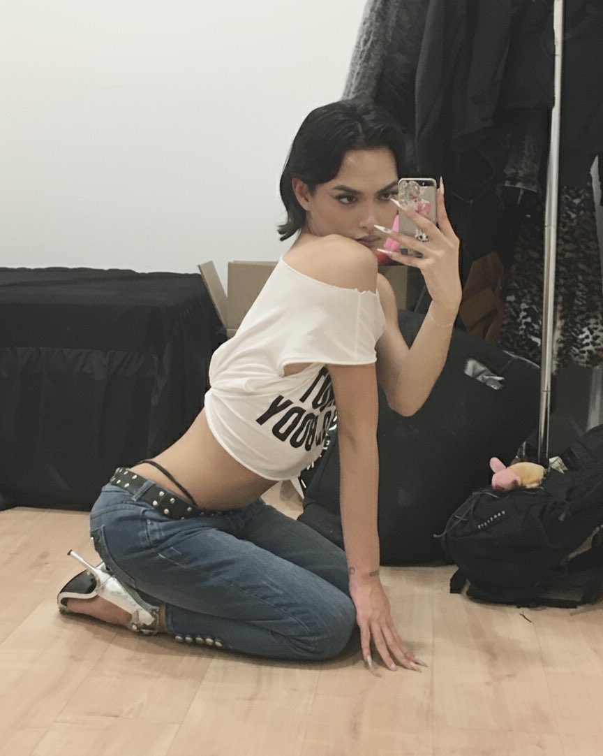 jaydennmurillo's tweet photo. over my rich hot dead body 
#gay #fit #glam #la #model https://t.co/U43DsAQ363