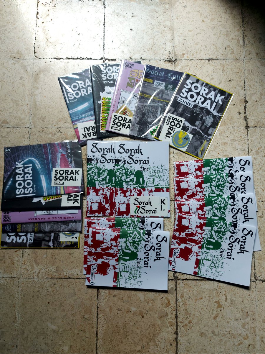 Vol terbaru siap meluncur ke tempat kalian, terima kasih 🙏🏻
Sila d tunggu untuk zinenya...

#soraksoraizine