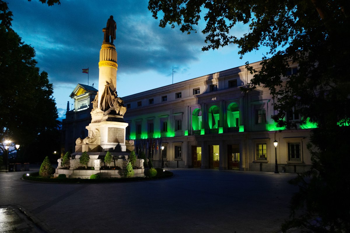 Senado de España (@senadoesp) on Twitter photo 🏛️La fachada histórica del Senado se iluminará esta noche de verde con motivo del Día Internacional del Síndrome de Phelan-McDermid <a href="/PhelanMcDermid/">Asociación Síndrome de Phelan McDermid España</a>
🤝La Cámara Alta muestra así su apoyo a las personas que sufren esta enfermedad y a sus familias
📰Noticia
senado.es/web/actividadp… 🏛️La fachada histórica del Senado se iluminará esta noche de verde con motivo del Día Internacional del Síndrome de Phelan-McDermid <a href="/PhelanMcDermid/">Asociación Síndrome de Phelan McDermid España</a>
🤝La Cámara Alta muestra así su apoyo a las personas que sufren esta enfermedad y a sus familias
📰Noticia
senado.es/web/actividadp…
