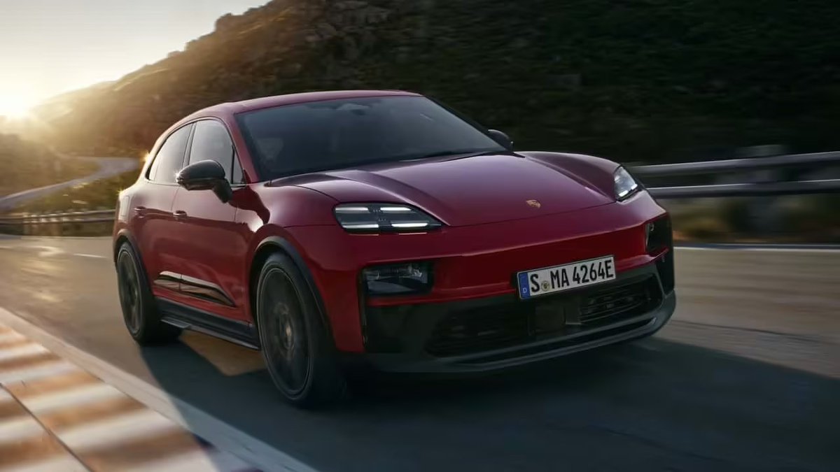 AutoLab_1's tweet image. Porsche 2026 all-electric Macan GTS launched: 563 horsepower, 0-100 km/h in 3.6 seconds, $103,000. @Porsche
