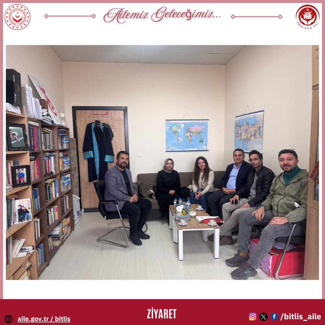 bitlis_aile's tweet image. 📍 Üniversite İş Birliğiyle Güçlü Adımlar

📌Çocuk Evleri Sitesi Müdürlüğümüz idarecileri ve personelleri tarafından, Bitlis Eren Üniversitesi Sağlık Bilimleri Fakültesinde görevli akademisyenlerle bir araya gelindi.

📌Koruma ve bakım altında bulunan çocuklarımızın gelişimine…