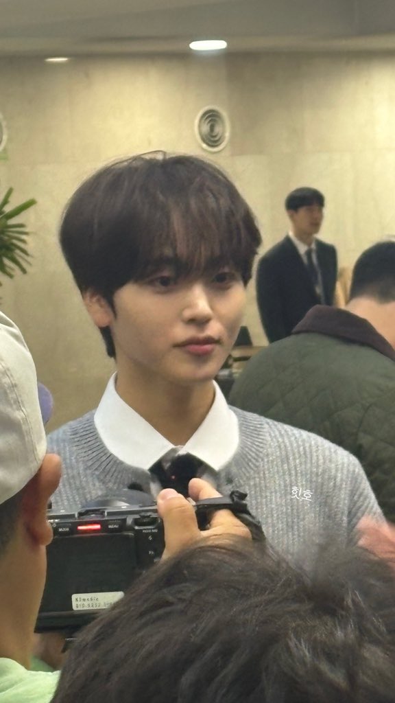 국회에서 크래비티 송형준 봄 !!