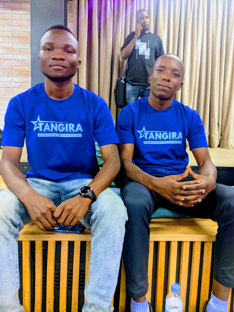 Eco_Crop's tweet image. ECO-CROP Ltd!
During the Tangira Startup TV Contest press conference, we engaged with the CEOs of Century Real Estate &amp;amp; 250 Startups, celebrating our spot among the Top 12 impactful companies out of 50.@Tangirastartup @diharagirimana @BPNRwanda
#COMGROW