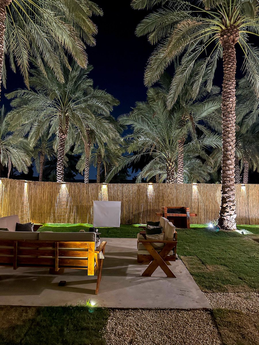 كرفانات داخل المزرعة ⛺️🌴
والإيجار بالساعة وأقل حد 3 ساعات 
المكان رهيب ومرتب 😻